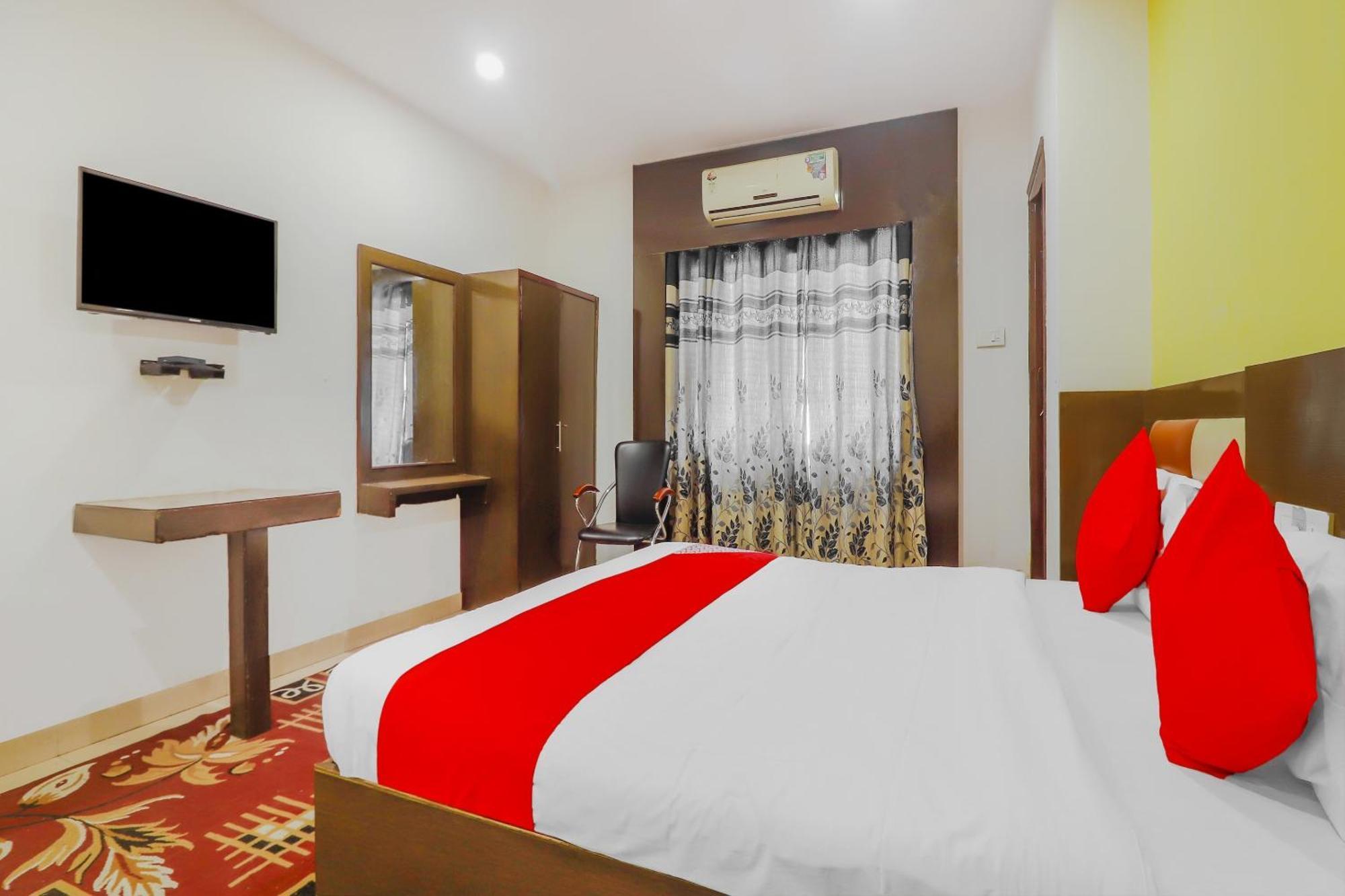 OYO 74184 Hotel Meredian Comfort Inn Hyderabad Luaran gambar