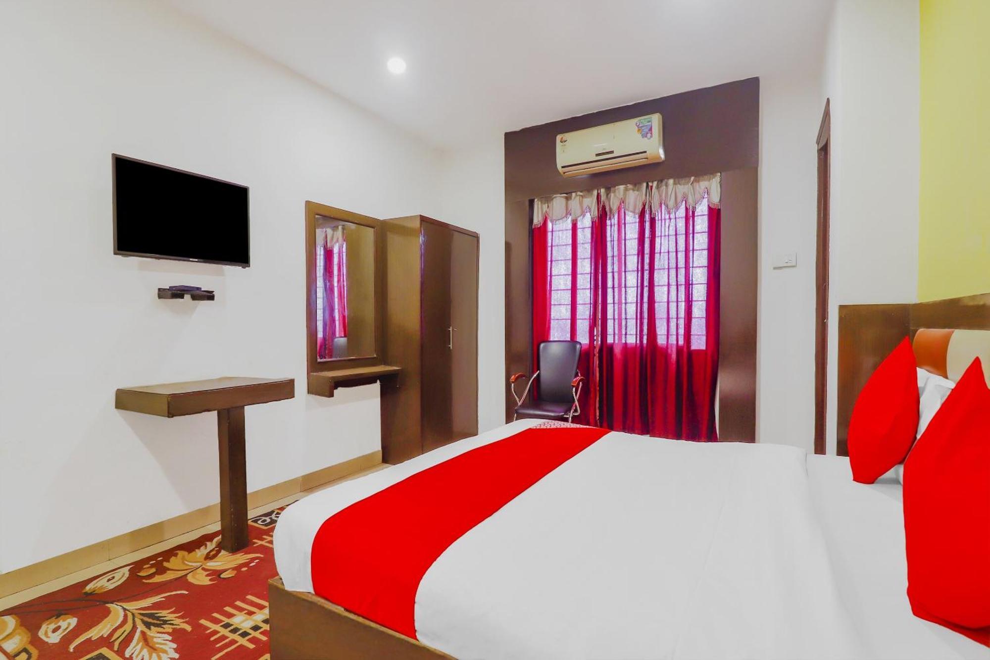 OYO 74184 Hotel Meredian Comfort Inn Hyderabad Luaran gambar